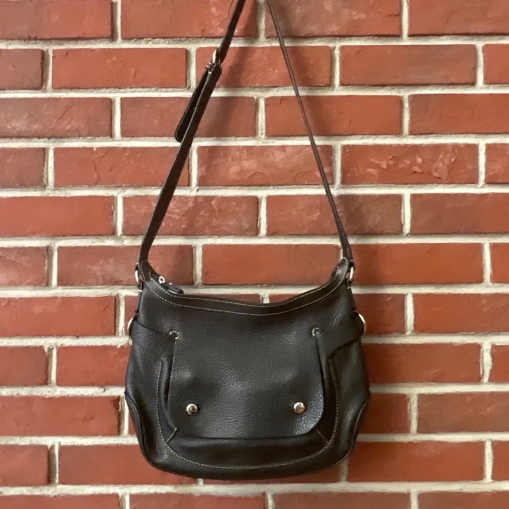 •❤️SOLD❤️Lancel Paris Black Pebbled Leather Zip Crossbody Shoulder Bag, NWOT - Picture 6 of 14